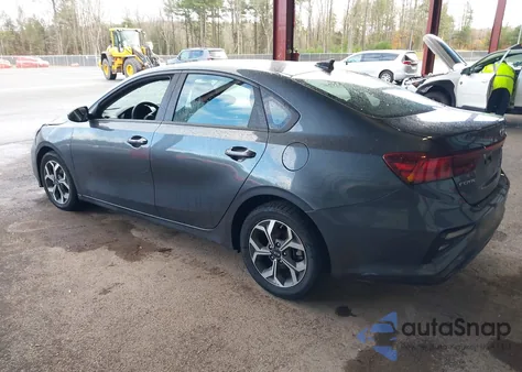 2019 Kia Forte Lxs z USA, uszkodzony, nr VIN 3KPF24AD5KE131531